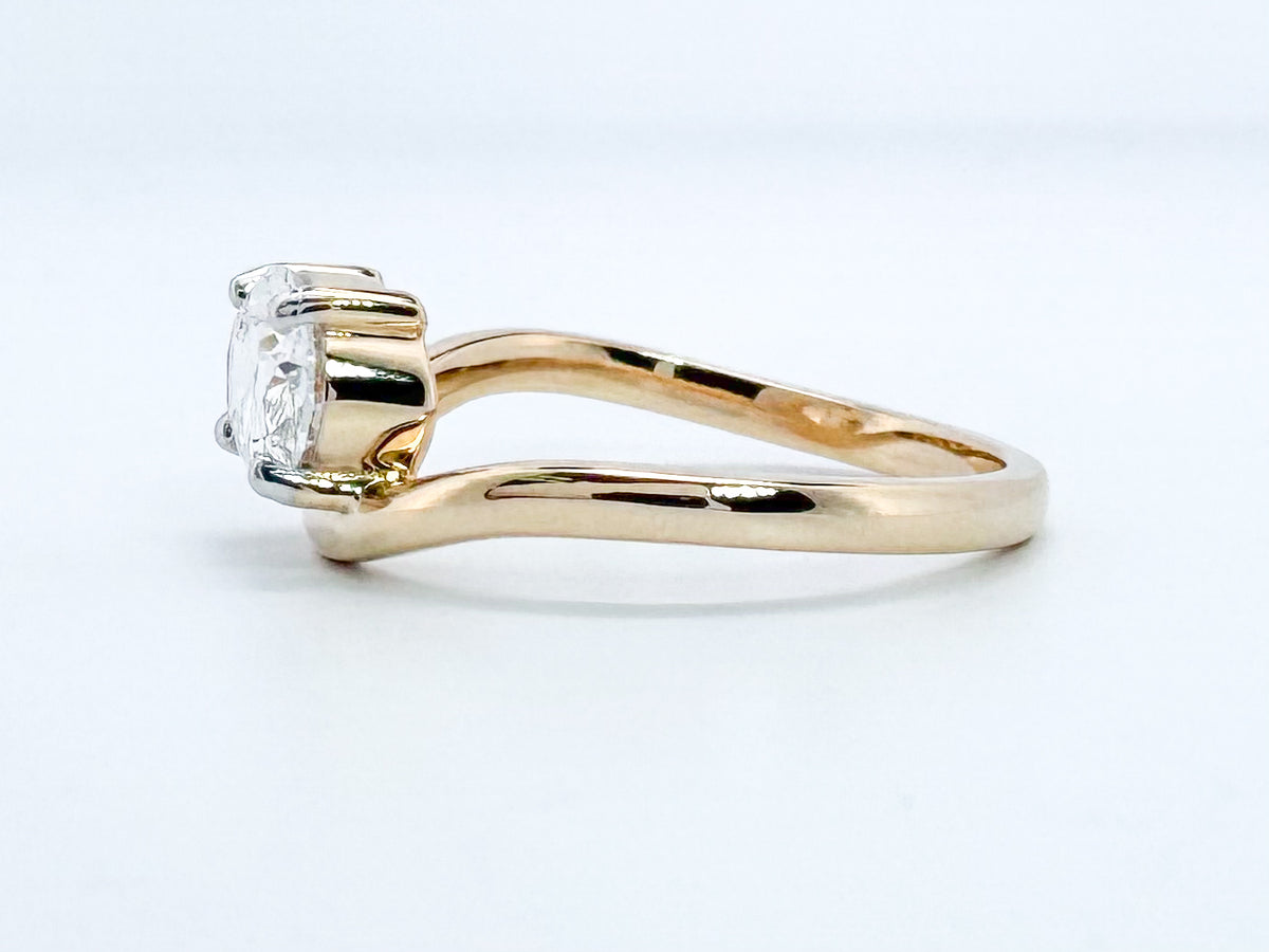 14K, Yellow gold, 1.11 carat, lab grown oval diamond ring.
