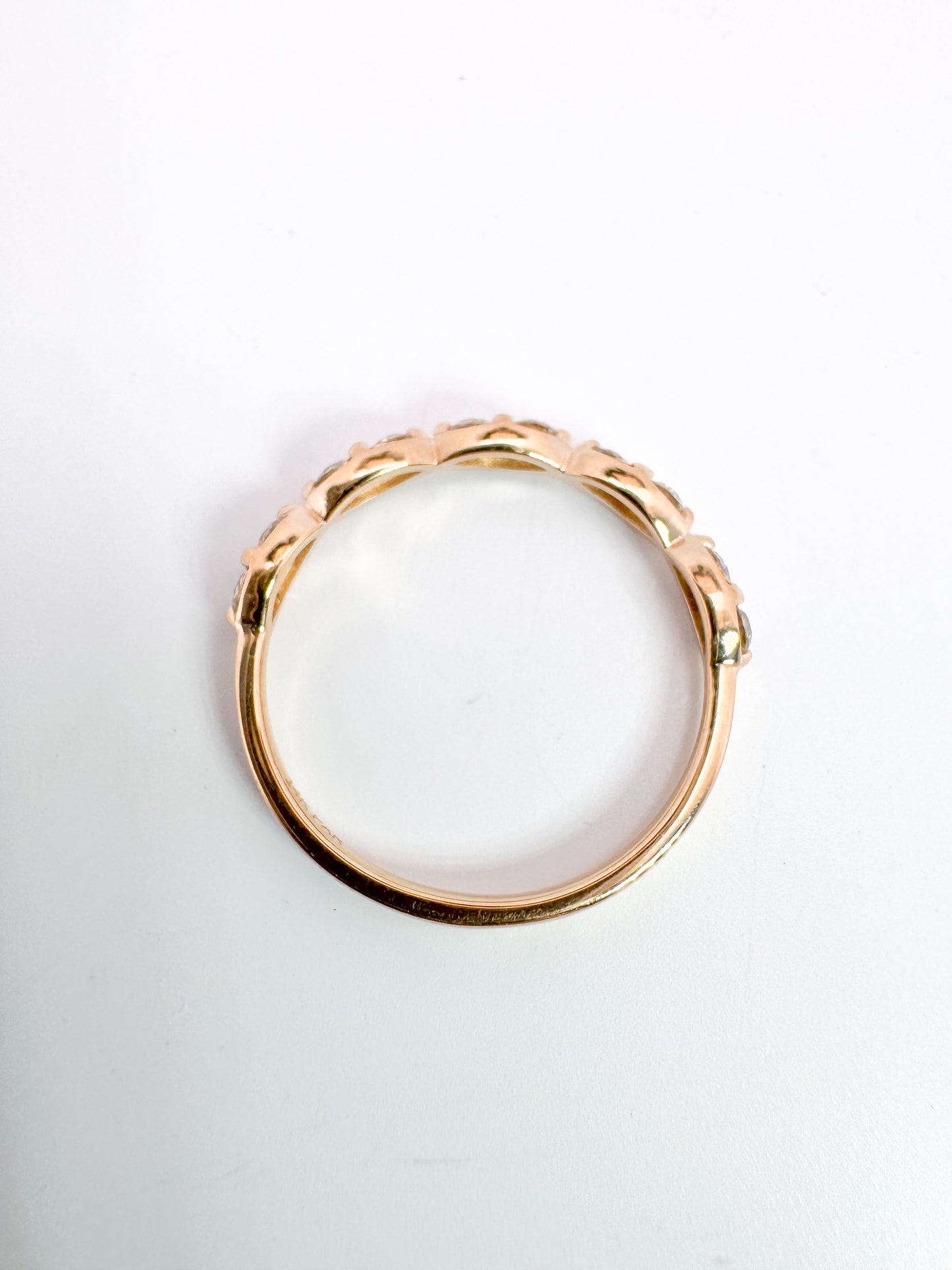14K, yellow gold,.40 diamond total weight, scalloped band.