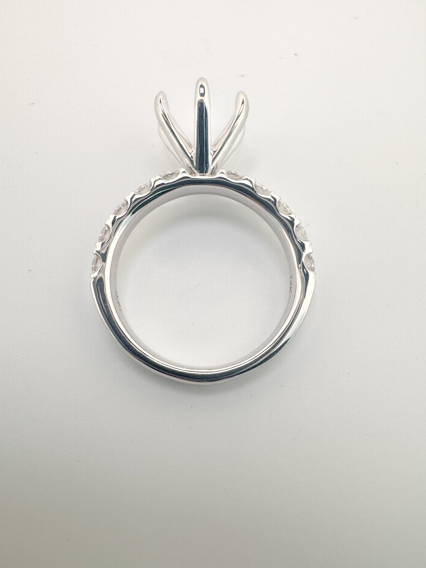 14K, White gold, .95 carat total weight, natural diamond semi mount.