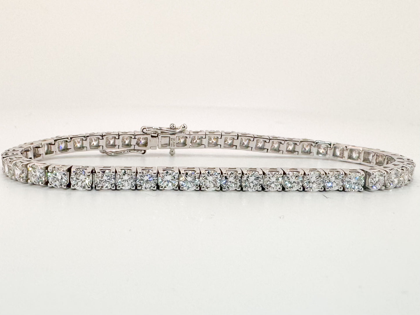 14K, White gold 7.00 carat total weight lab grown diamond tennis bracelet.