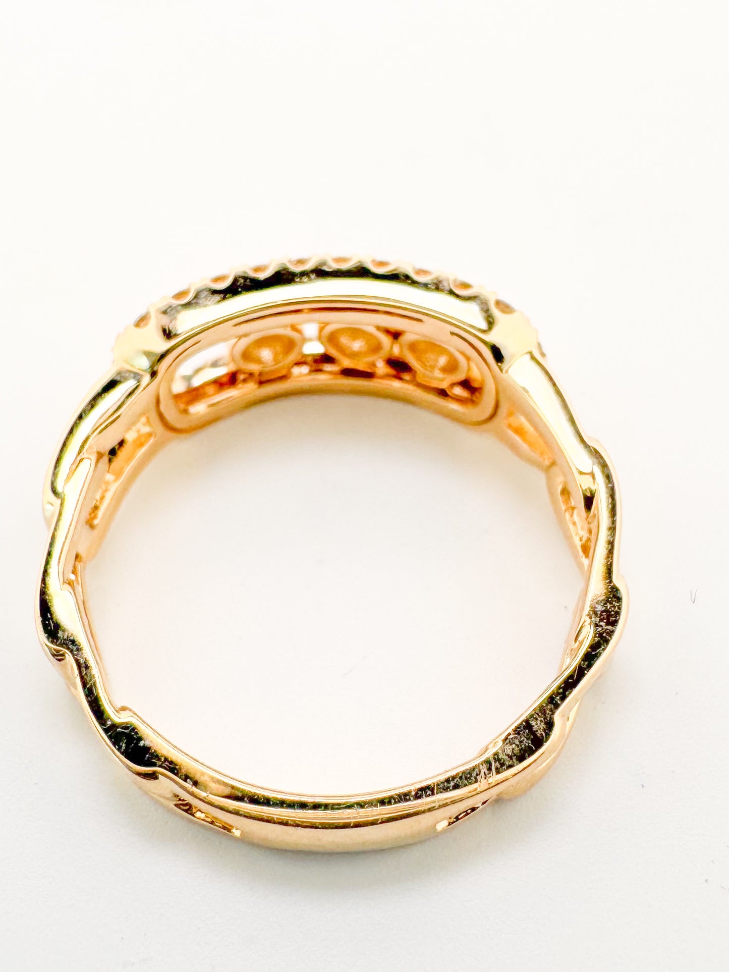 14K, Yellow gold, movable natural diamond ring. .41 carat total weight.