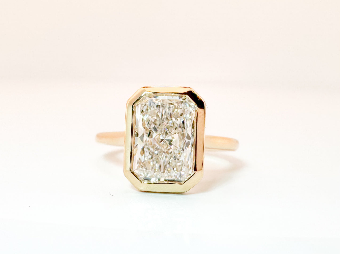 14K, yellow gold, 3.02 carat radiant cut lab grown diamond engagemenbt ring F VVS2 IGI certified