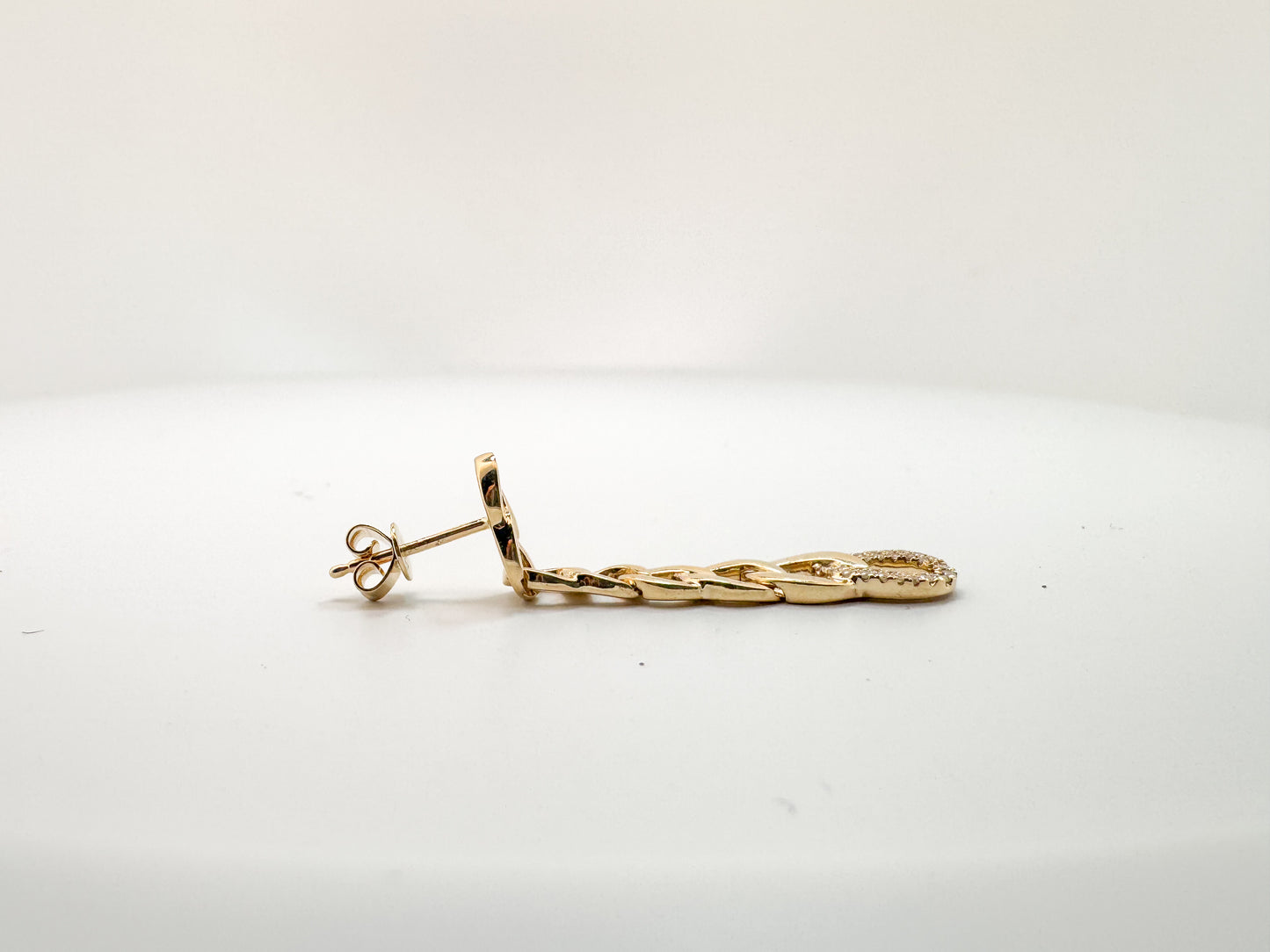 14K,Yellow gold, chain link pave, natural diamond earrings.