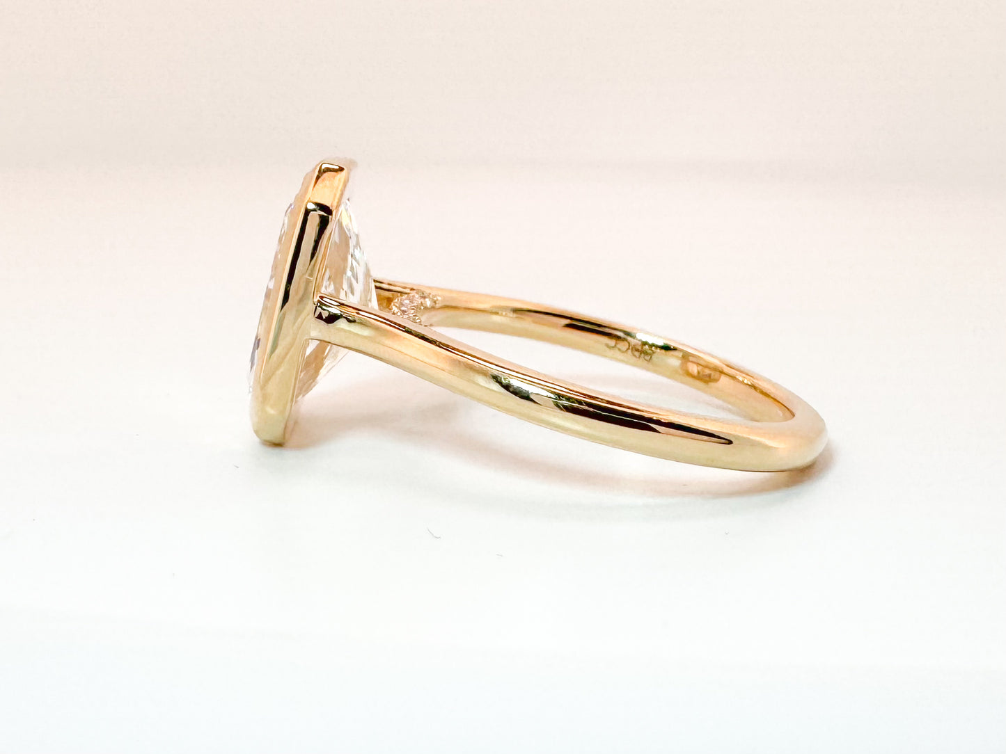 14K, yellow gold, 3.02 carat radiant cut lab grown diamond engagemenbt ring F VVS2 IGI certified