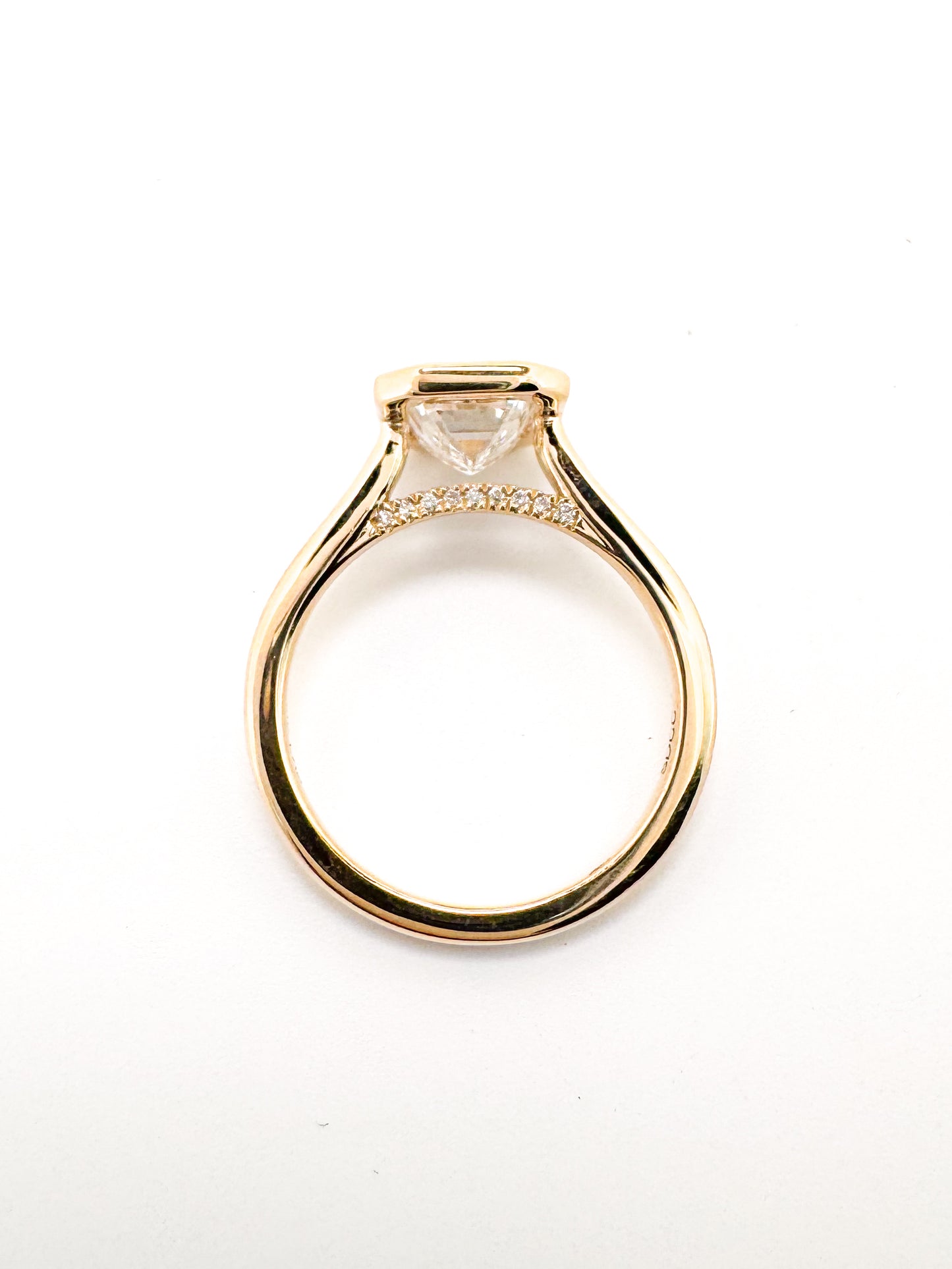 14K, Yellow gold 2.01 F VS1 Emerald ciut lab diamond engagement ring.IGI certified