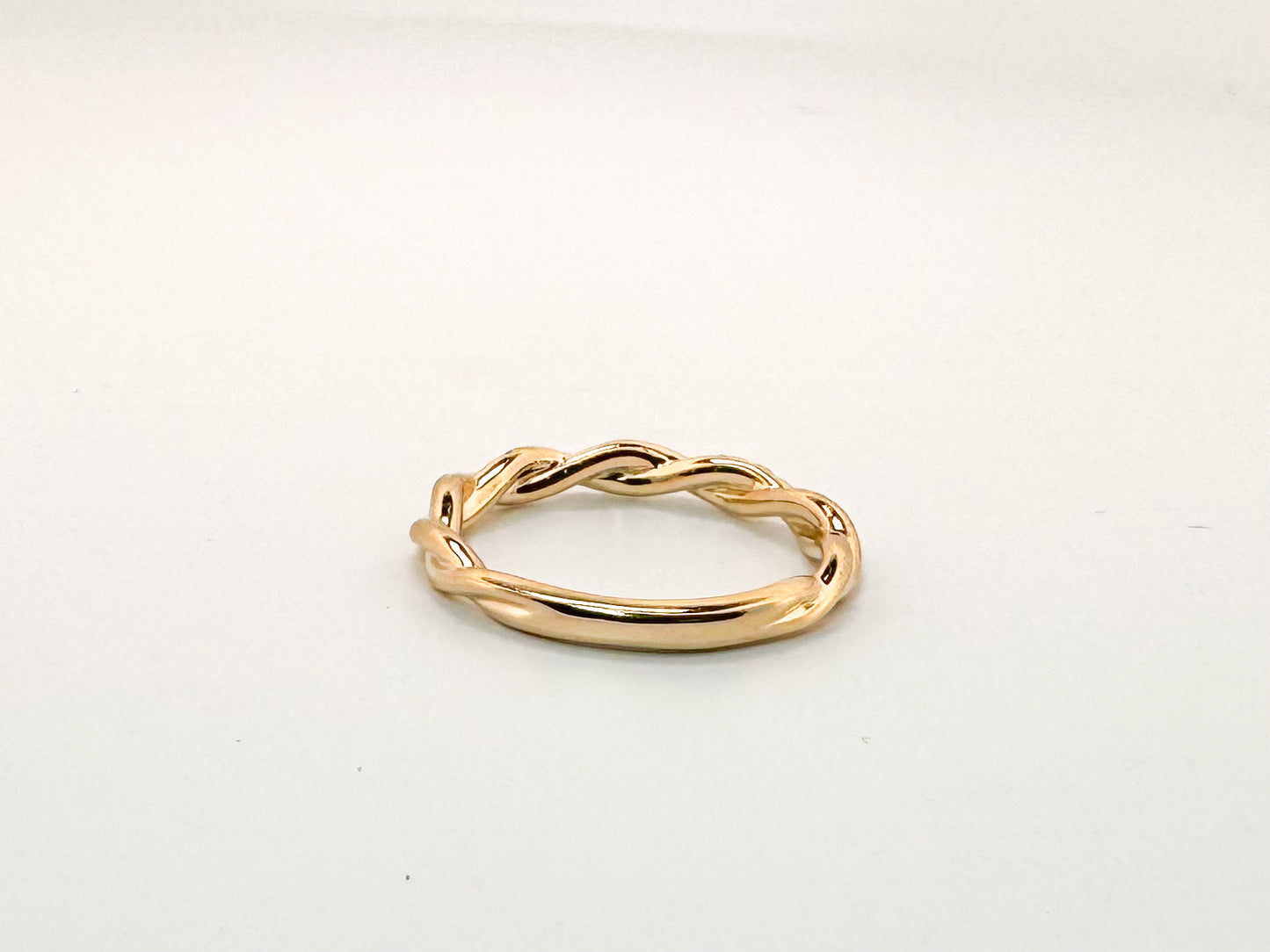 14K .15 diaond total wight, natural diamond twist band.