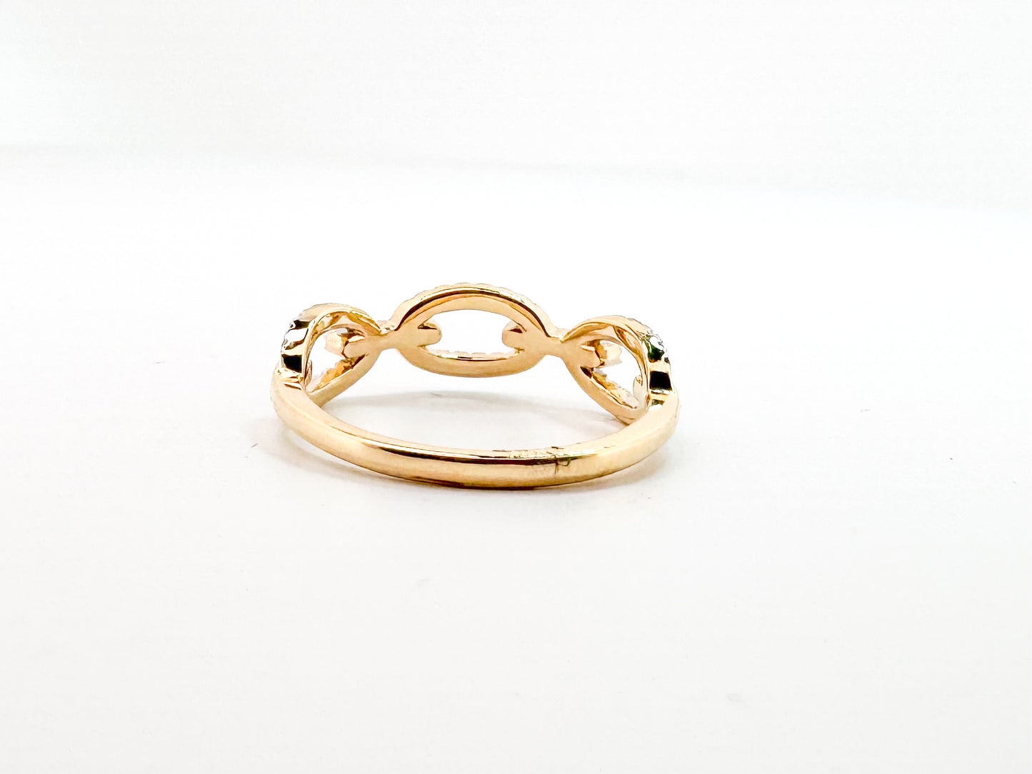 14K, yellow gold, diamond link ring. .24 diamond total weight