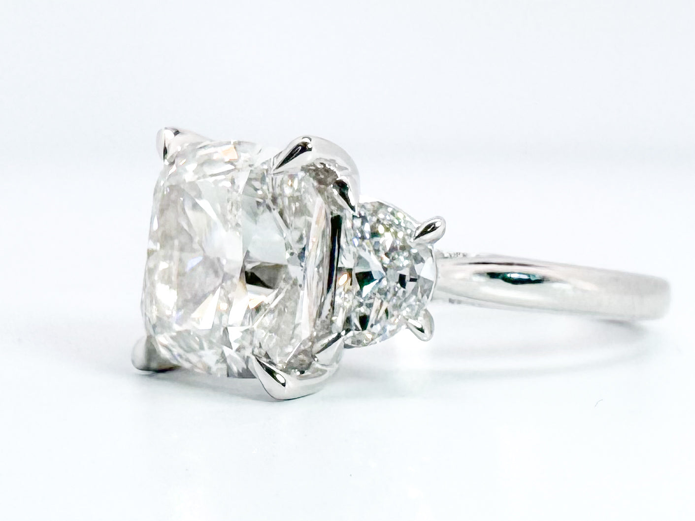 14k, white gold , 4.85 carat total weight, lab diamond engagement ring. VS1 F IGI certified.