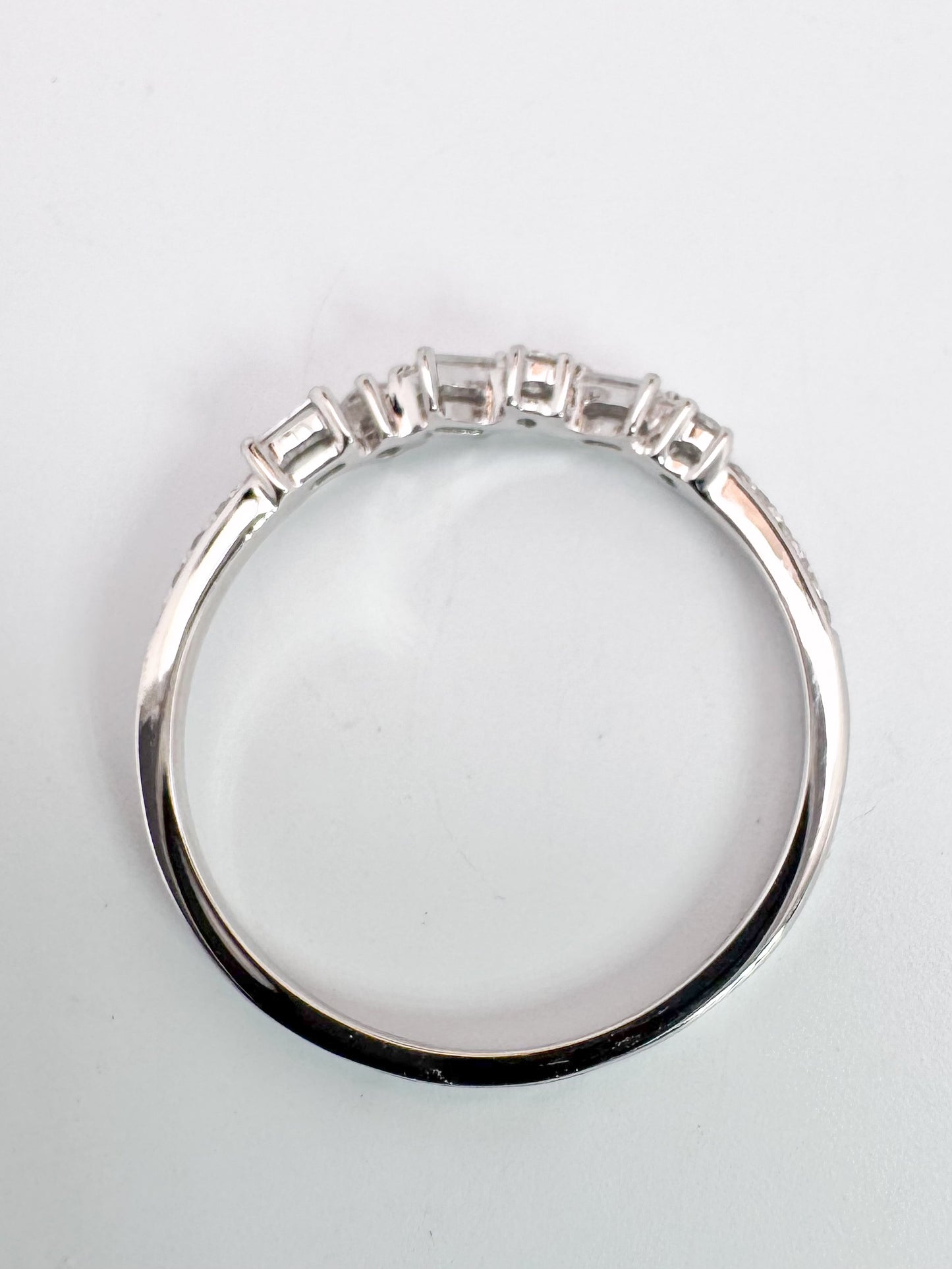 14K, white gold gold .23 diamond total weight, baguette and round brilliant diamond band