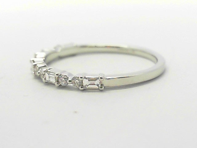 .31 ctw round and baguette band