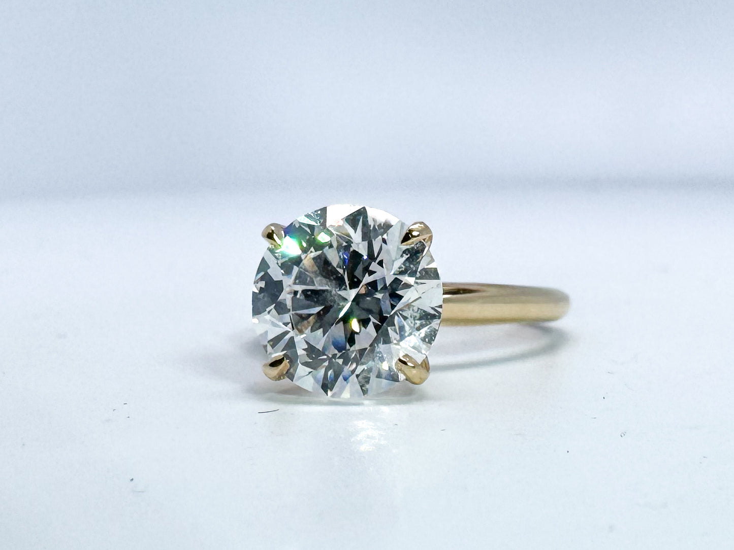 14K,Yellow gold, 3.03 VS1 F Ideal cut lab grown diamond engagement ring.