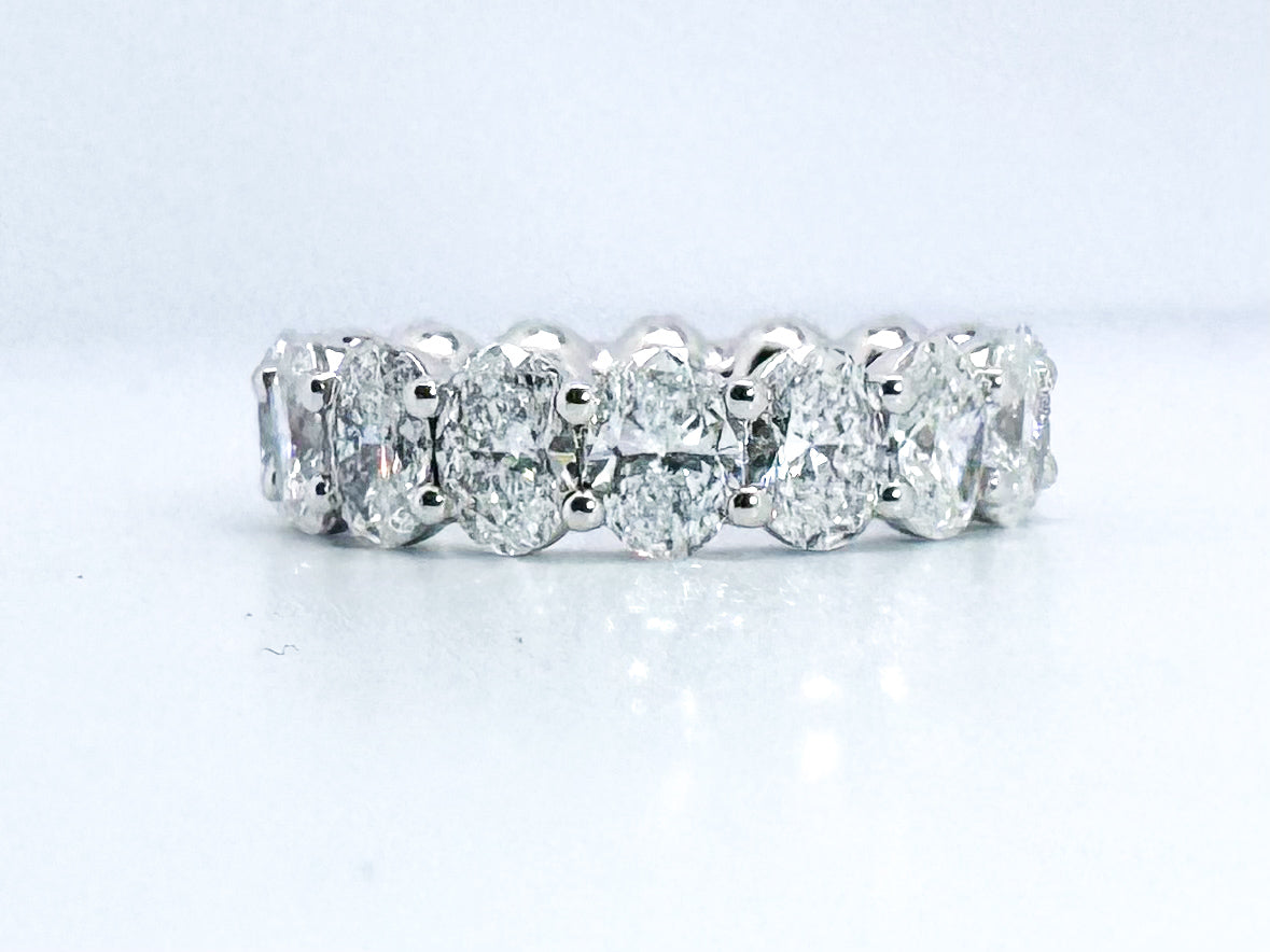 Oval Diamond Band