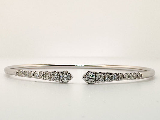14kw taperd lab grown diamond bangle bracelet.