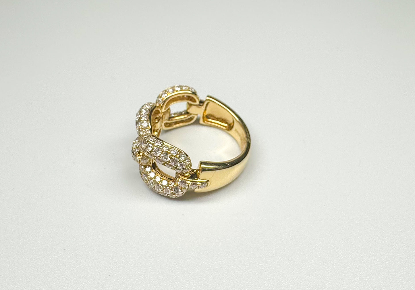 14kt Yellow Gold Diamond Link Ring