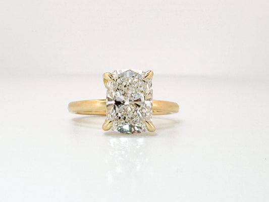 14k, Yellow gold, 3.07 carat  Elongated cushion cut, VS1 E lab grown engagement ring. IGI certified