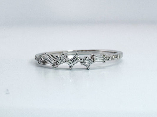 14K, white gold gold .23 diamond total weight, baguette and round brilliant diamond band