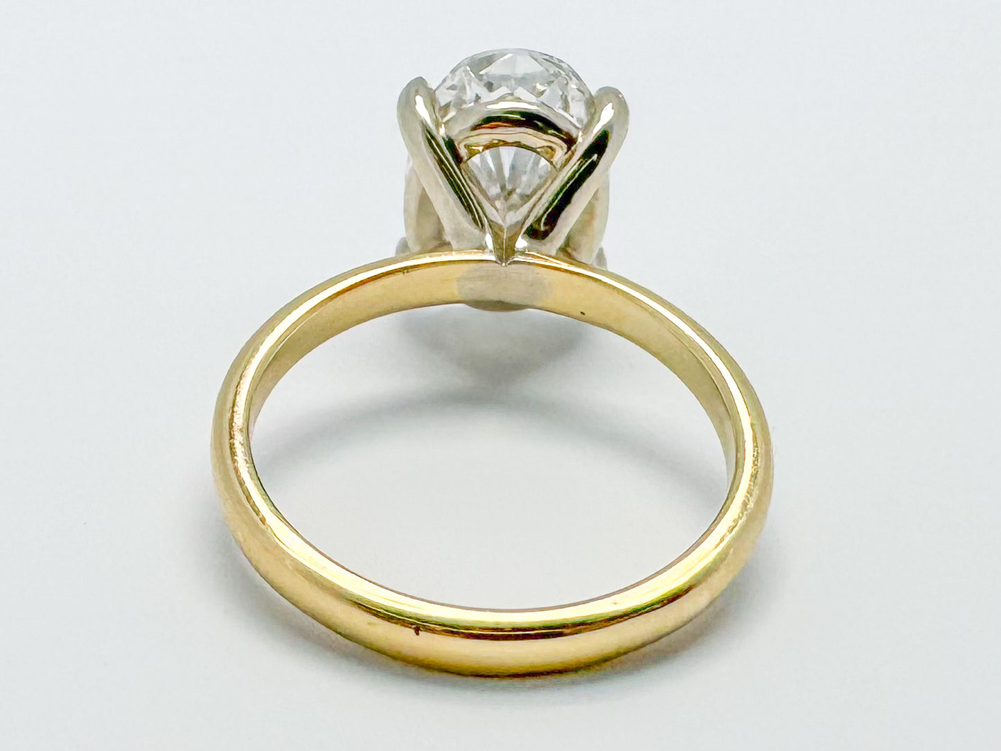 14k 4.01 SI1 G natural oval diamond engagment ring.