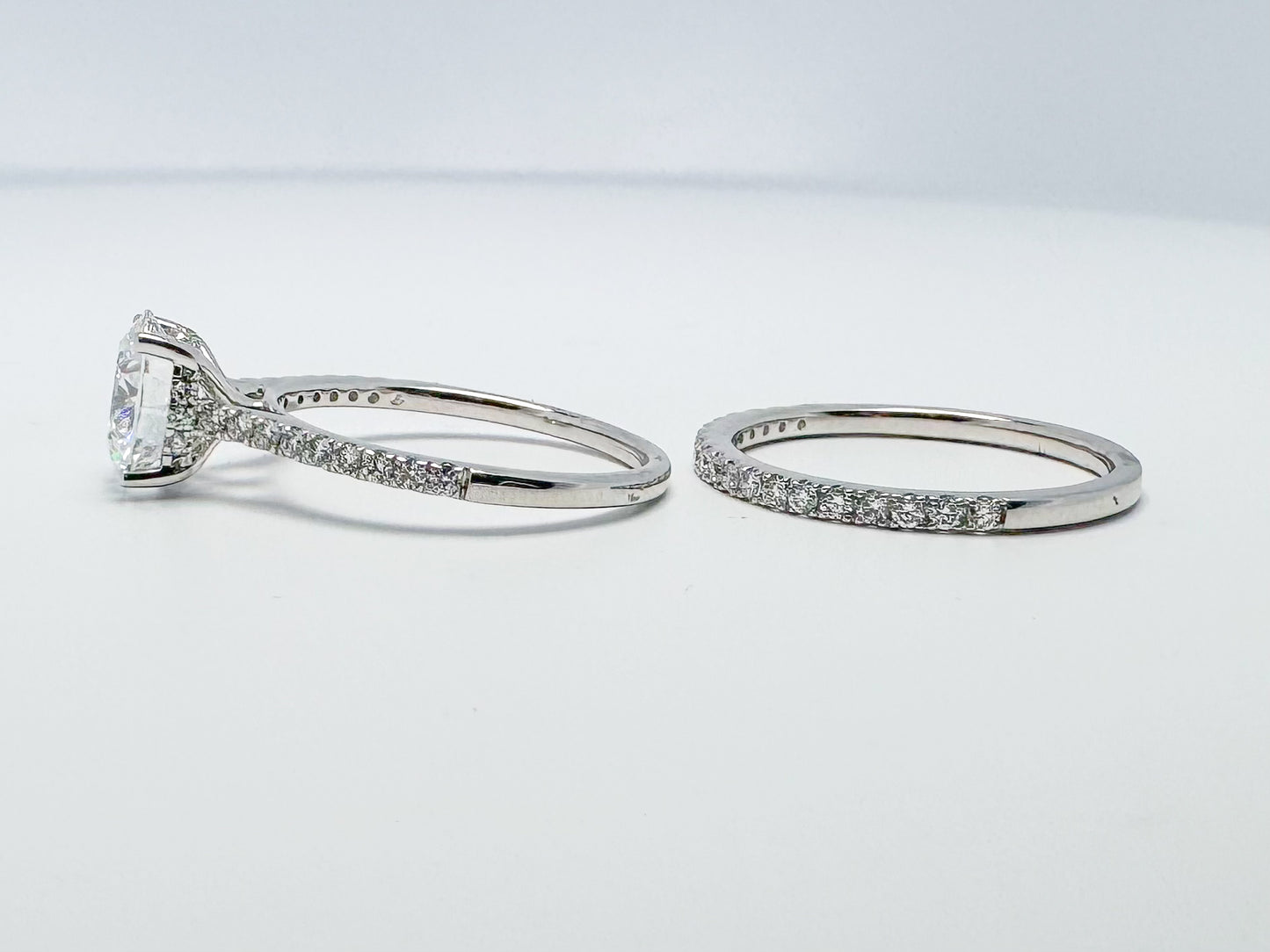 14KW 2.50 TW Lab grown diamond wedding set. 2.01 center with .49 dtw side diamonds