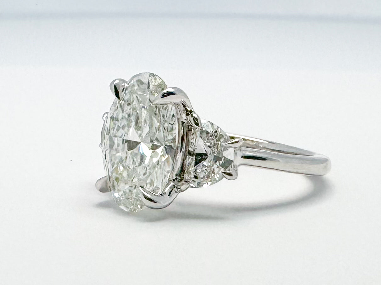 14k white gold, Lab grown Oval and half moon engagenemt ring 5.10 carat total weight