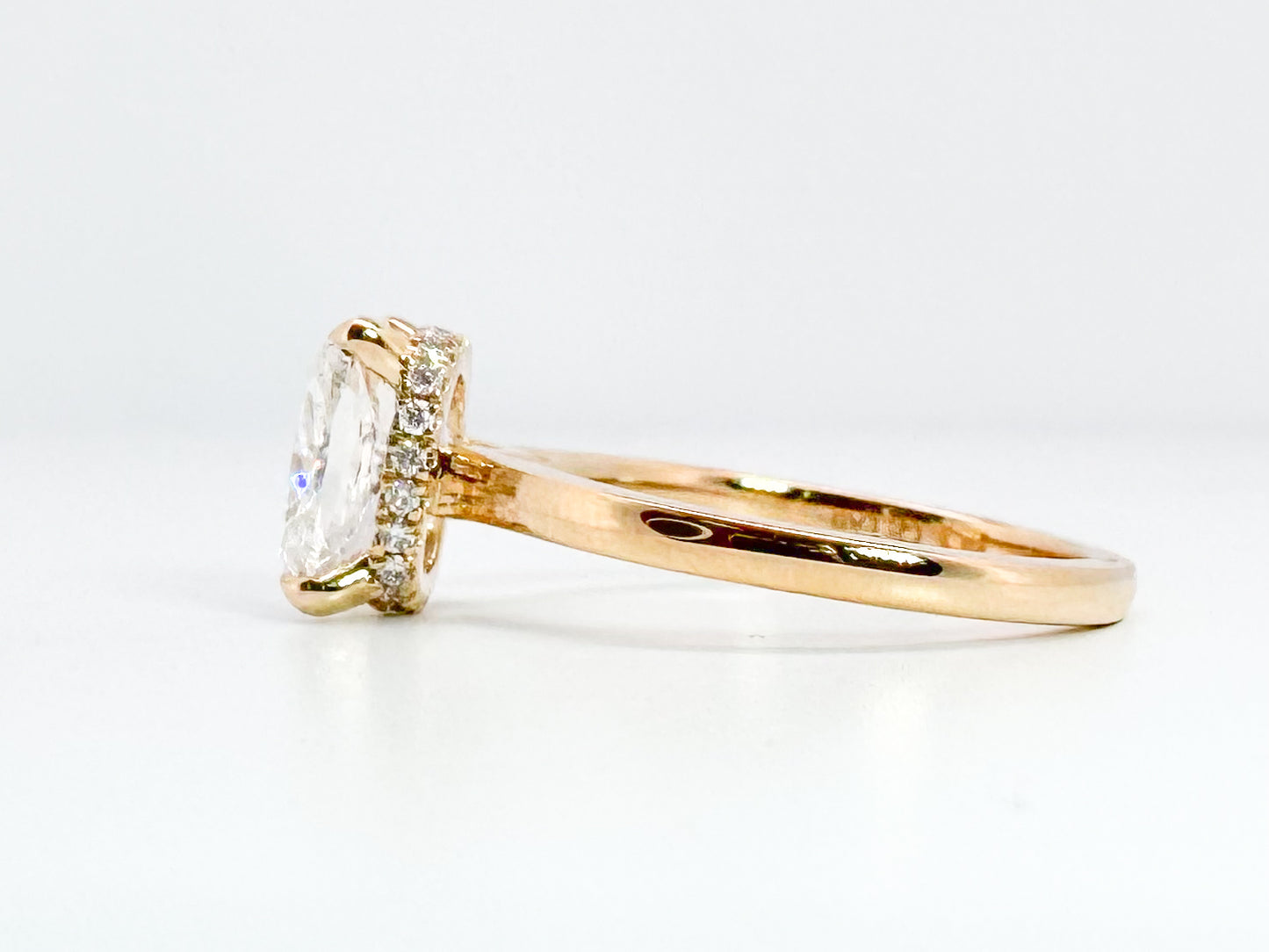 14KY 2.50 Lab grown cushion cut VS2 E IGI certified