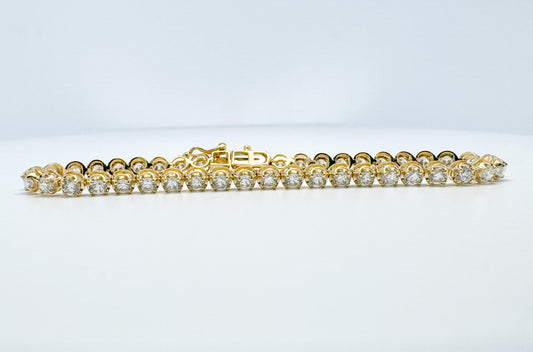 14K, Yellow gold 4.45 carat lab grown diamond tennis bracelet.