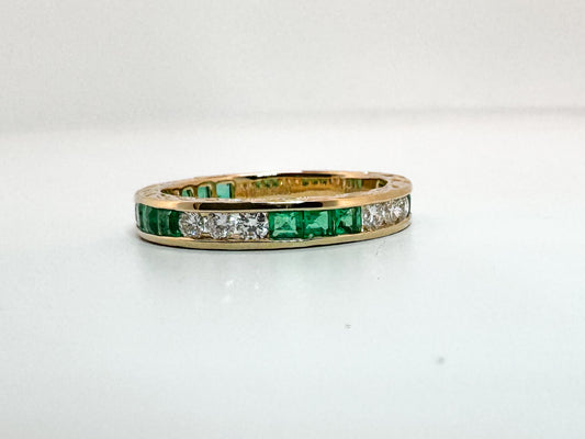 14k, yellow gold, engraved, Natural  Emerald and diamond band.