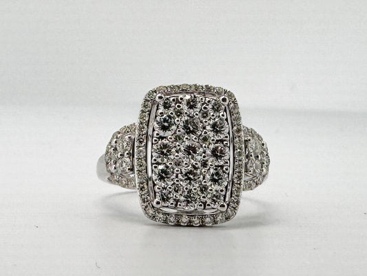 14kw, 1.25 carat total weight, multi diamond fashion ring. Natural diamond