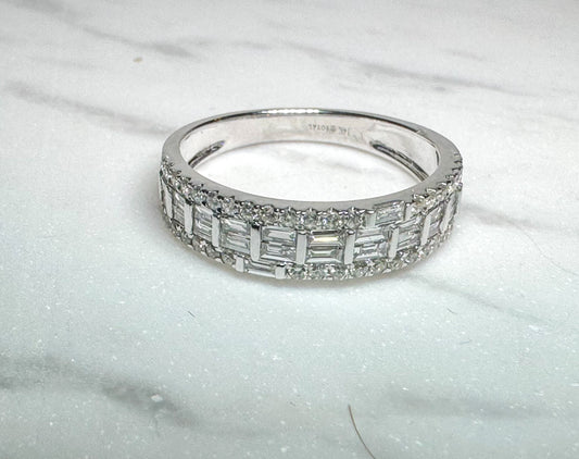 White Gold Round & Baguette Band