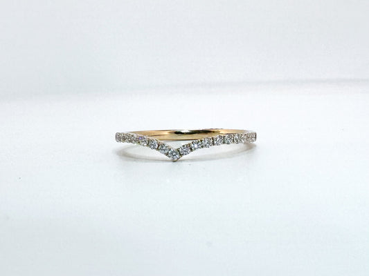 14k, yellow gold .21 diamond total weight, wedding band.