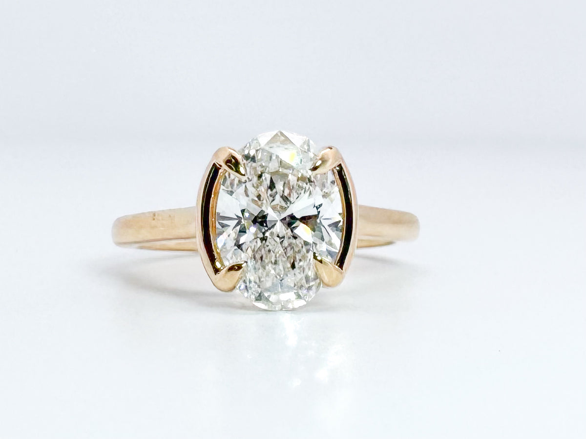 14KY 2.05 carat oval VS2 E set with .11 side diamonds Lab grown, IGI certified