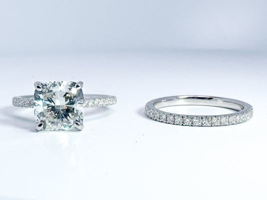 14K, white gold, 3.01 F VS1 Cushion cut set with .53 carats of side diamonds. Wedding set IGI Certified Lab grown