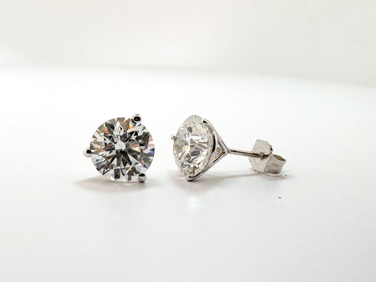 4.39 carat total weioght, lab grown diamond stud earrings.