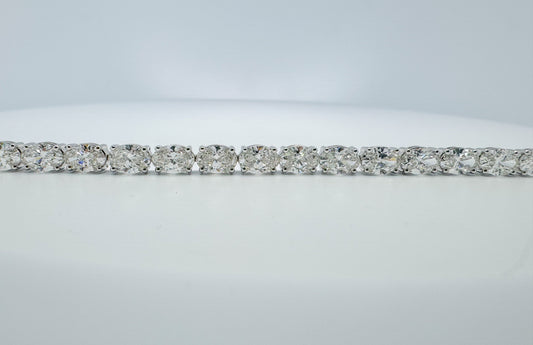 14k, white gold 17.70 carat, oval, lab grown diamond tennis bracelet.