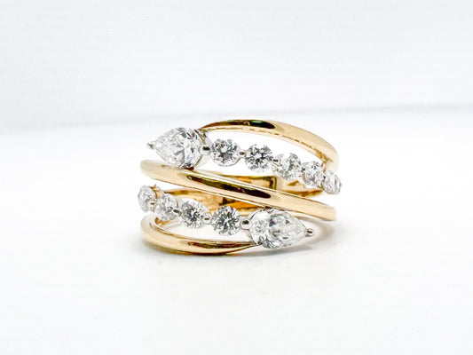 14k, Yellow gold 1.66 carat diamond fashion ring.