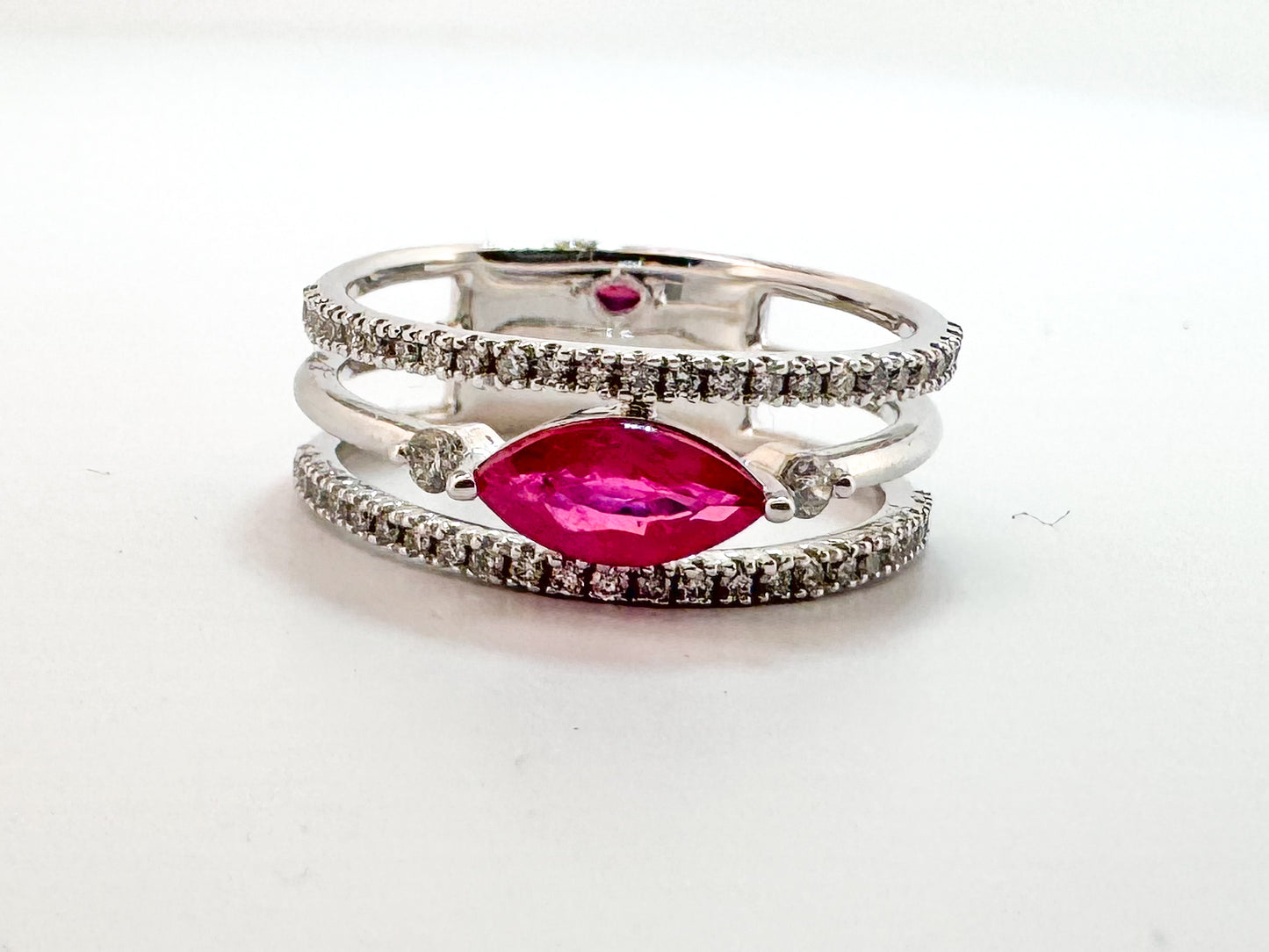 14kw, Ruby and diamond fashion ring.