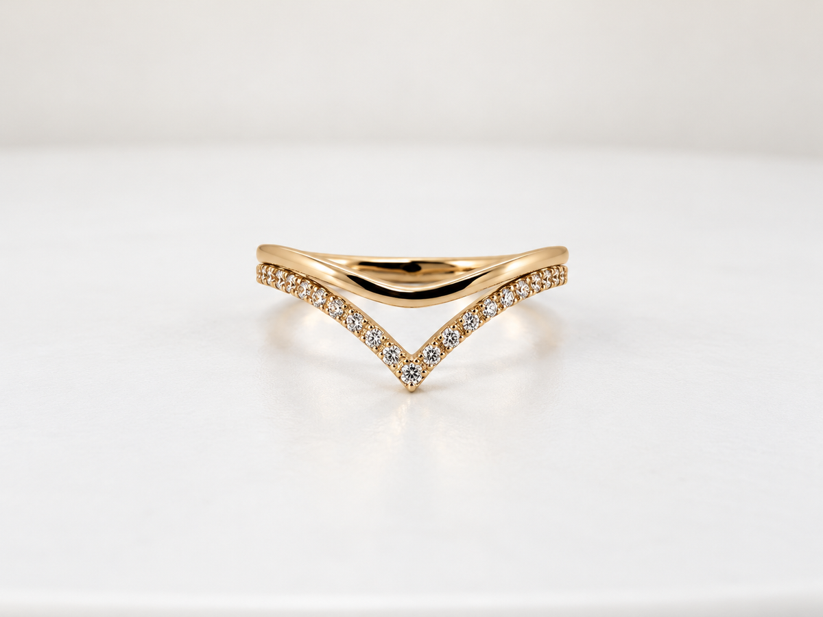 14K, Yellow gold, .15 carat total weight, "V" band.