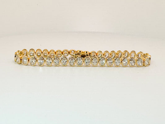 14k, Yellow gold 8.80 carat total weight, lab grown diamond tennis bracelet.