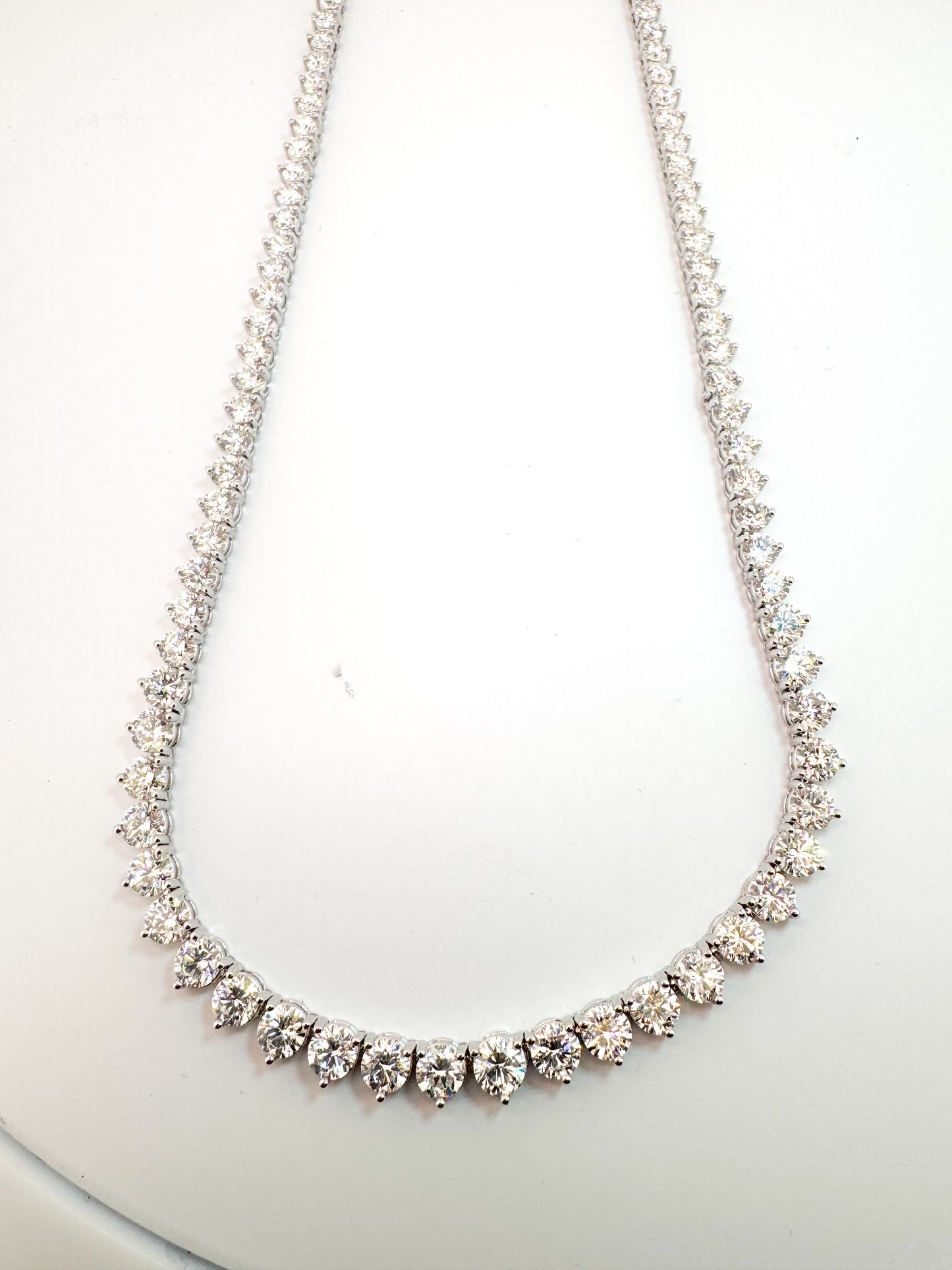 14K, white gold, 21.75 carat total weight, graduated lab grown diamond tennis bracelet.