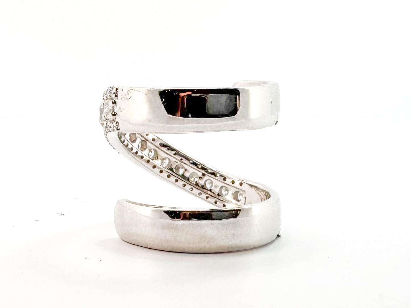 14k, white gold, diamond fashion ring. 1.05 carat total diamond weight.