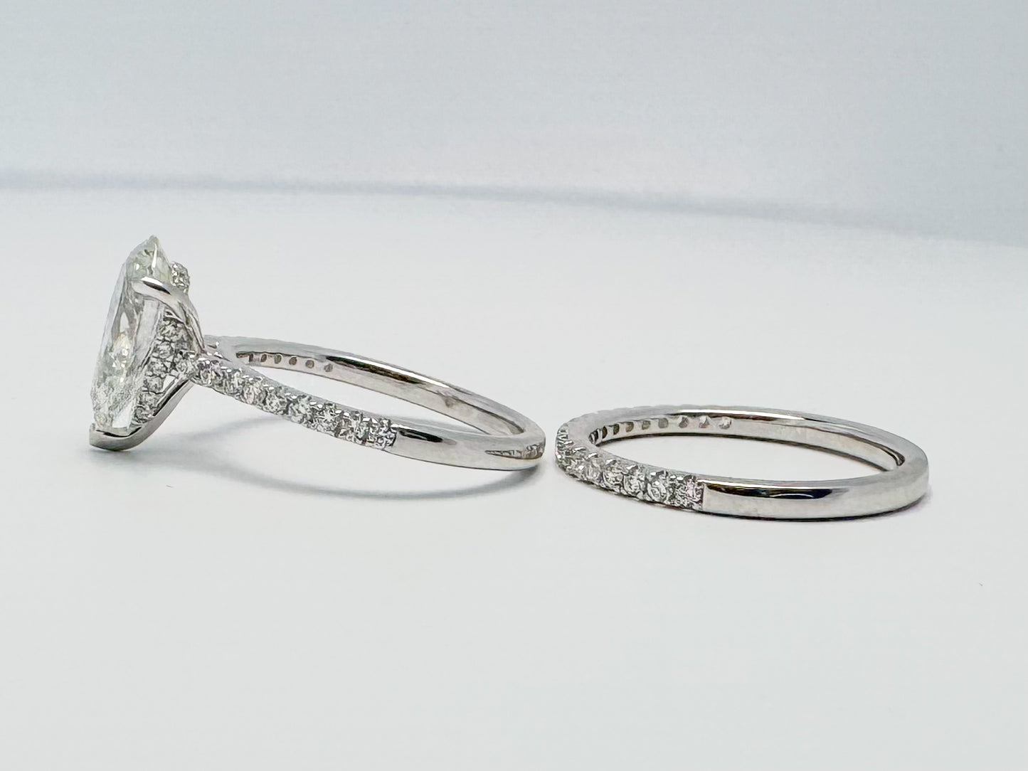 14KW Lab grown 2.57 Pear shaped center with Lab grown .54 side diamonds wedding set